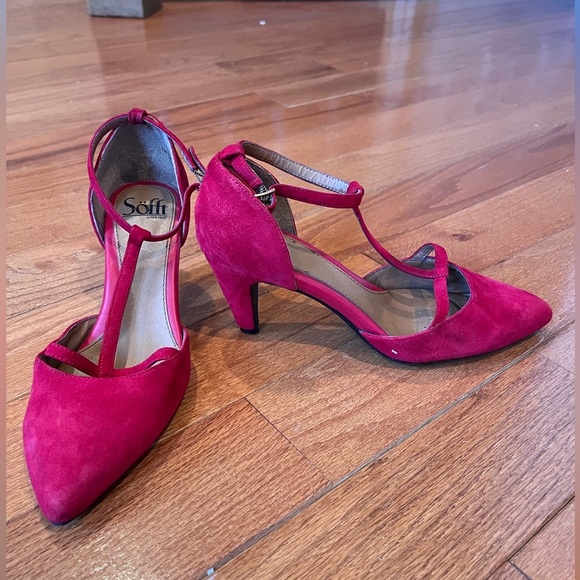 Sofft Shoes - Sofft Red Suede Heels Pumps Leather Upper - Women’s 7